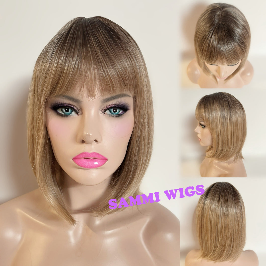 Short ombre dark blond brown wig