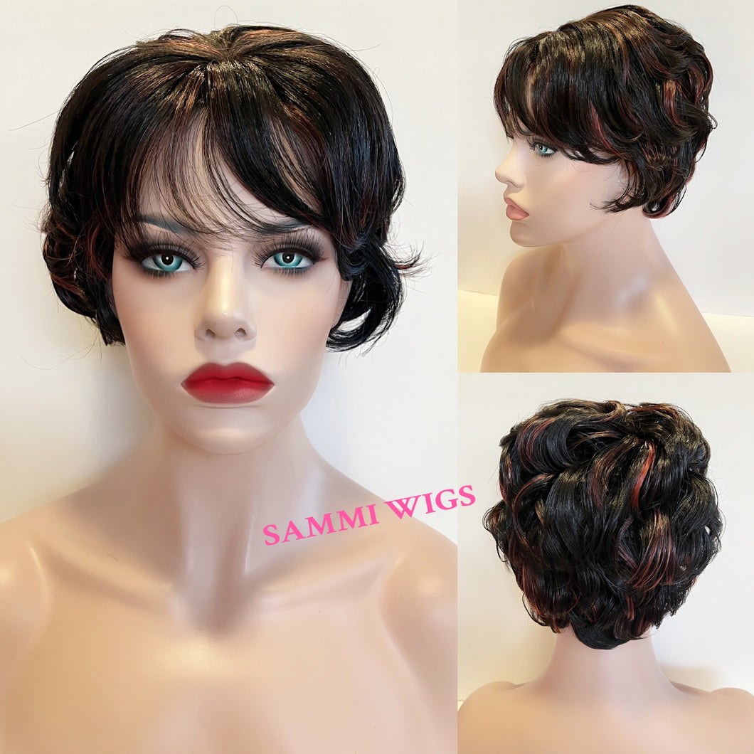 SW26 Short wig in black with golden reddish blond highlights