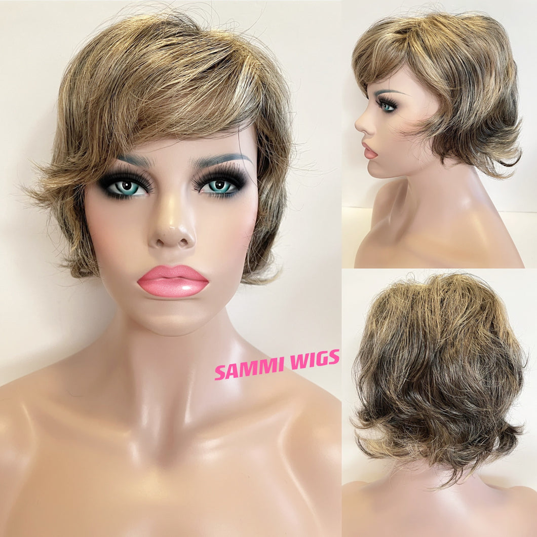 Short loose curl blond wig in Japanese kk fibre