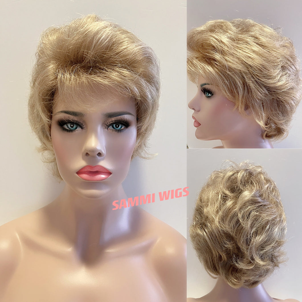 A5512 Short loose curl blond wig in Japanese kk fibre