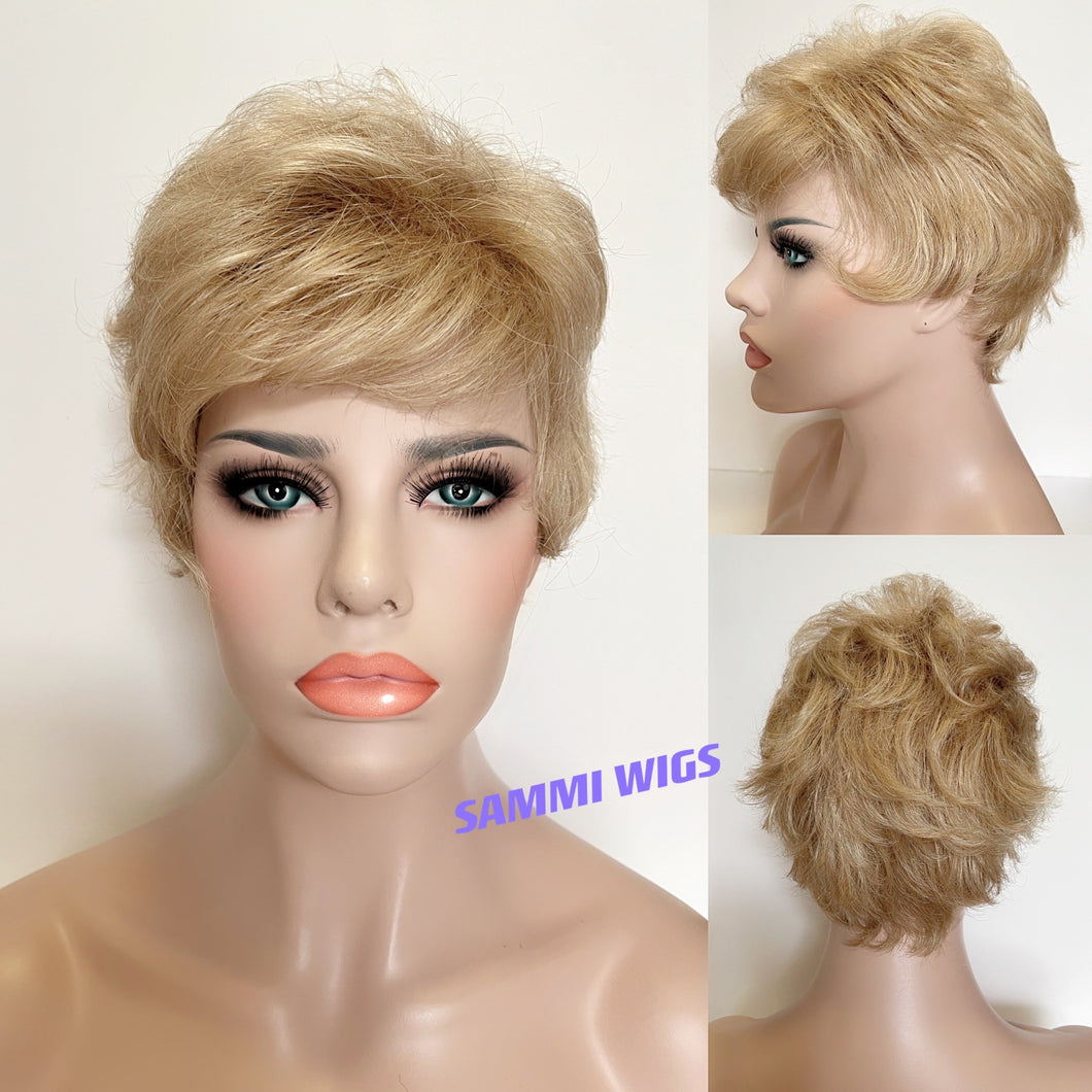 2WS-21P Short blond wig in Japanese kk fibre